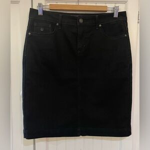 Women’s Gloria Vanderbilt Amanda Drk Wash Jean Skirt W/Sequin Detail - Sz 6 NEW!